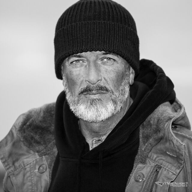 * Vienna 📷 meets Berlin *
⠀
Photo | Renate Medwed - www.medwed-people.com
⠀
#photography #portraitphotography #photographer #professionalphotographer #malephotography #beard #malemodel #gentleman #photo #portrait #gray #picoftheday #people #amazing #headshotcrew365 #medwedpeople #vienna #wien
⠀⠀