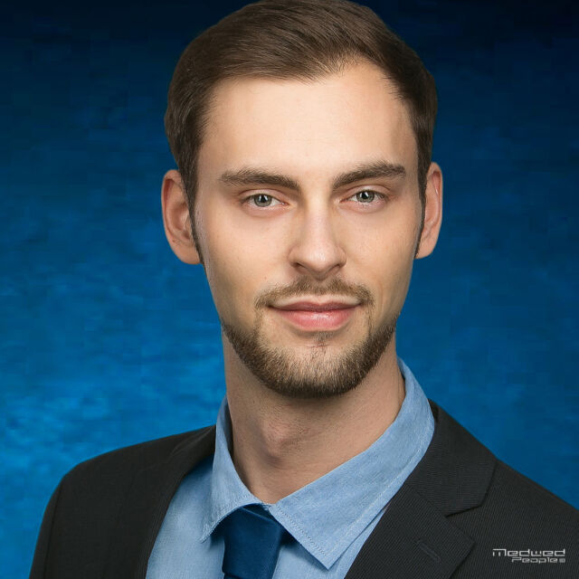 2020 | The country needs new headshots!
By the way ... how old is your business portrait?
Book your 📷 session in vienna! https://www.medwed-people.com/
⠀
#fotograf #portraits #headshots #businessphotography #businessheadshots #personalbranding #headshotphotographer #photographer #professionalphotographer #picoftheday #people #amazing #portrait #headshots #fotostudiowien #photostudio #vienna #wien #people #portraiturephotography #medwedpeople #headshotcrew365